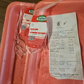 A101'den Aldığım Tavukta Yoğun Çamaşır Suyu Kokusu Ve Sağlık Endişesi