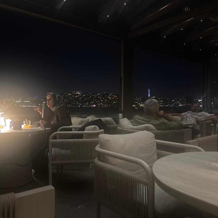 Mekanda Hizmet Ve Müşteri Kalitesi Düşmüş