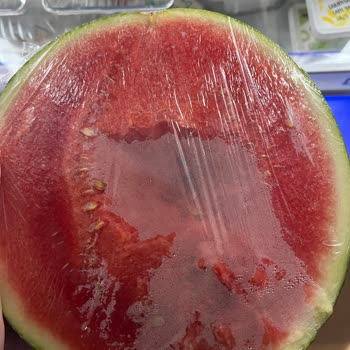 File Market'ten Aldığım Tavuk Ve Karpuzda Kötü Koku Ve Bozulma Sorunu