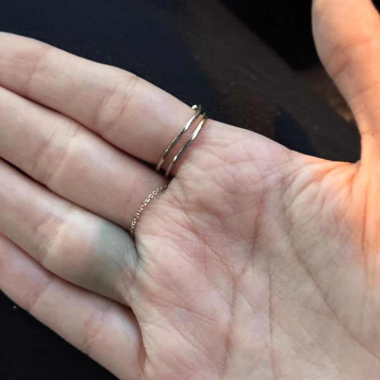 L'amore Bijuteri Çelik Diye Satılan Yüzük Parmağımı Yemyeşil Yaptı