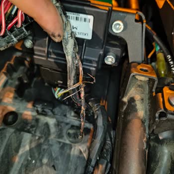 Voge R125'in Elektrik Arızası Yolda Mağdur Etti