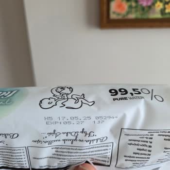 Sleepy Yenidoğan Islak Mendillerde Küf ve Ekşi Koku Şoku