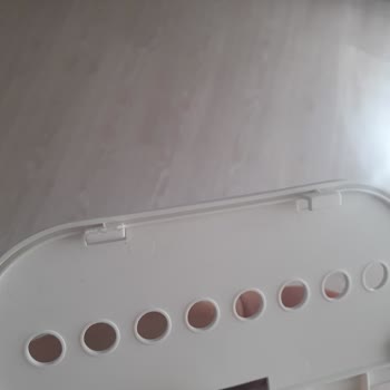 İlk Kullanımda Kırılan Cam Sil Başlığı Hayal Kırıklığı Yarattı