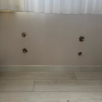 Vestel Servisinin Klimayı Kurarken Duvarı Kırması Ve Yetersiz Personel