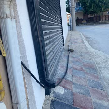 Türk Telekom Sarkan İnternet Kablosu Tehlike Saçıyor, Acil Müdahale Bekliyoruz