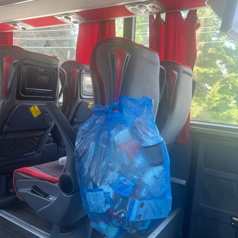 Otobüs Yolculuğunda Yetersiz Hizmet Ve Temizlik Sorunu