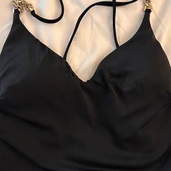 Beymen'den Alınan Mayo 2 Yazda Deforme Oldu, Ücret İadesi Muadil Alımına Yetmiyor