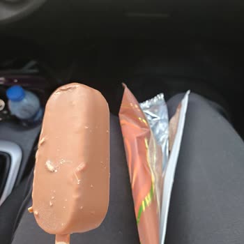 Adora Bademli Dondurmada Badem Eksikliği Sorunu