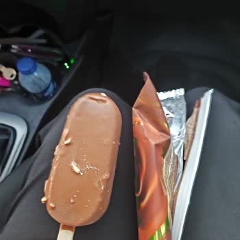 Adora Bademli Dondurmada Badem Eksikliği Sorunu