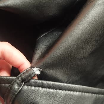 Aynı Ceket Stokta, İade Sonrası Fiyatı Artmış!