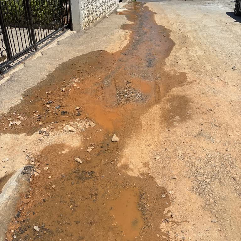 Gemlik'te Sürekli Patlayan Su Boruları Ve İlgisizlik