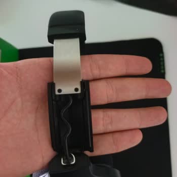 Razer Barracuda Kulaklıkta Kronik Sol Kısım Plastik Çatlama Sorunu Ve Değişim Talebi