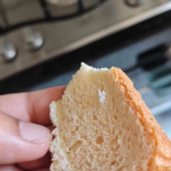 UNO Ekmeğinden Plastik Parça Çıktı: Sağlık Riski!