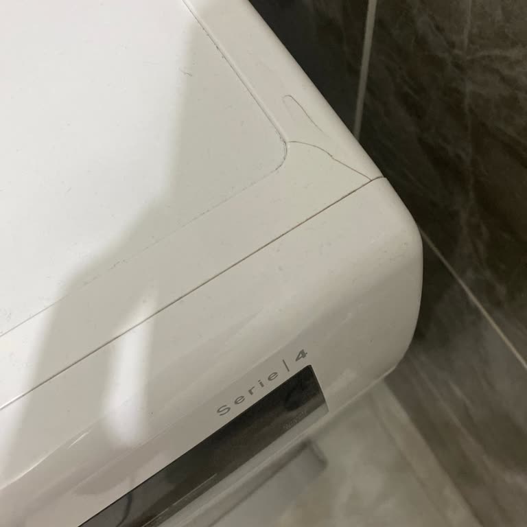 Kurutma Makinesi Üst Panelinde Sürekli Çatlama Ve Yetersiz Servis Desteği