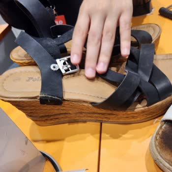 2 Ayda Parçalanan Sandalet ve FLO-Polaris'in Çözümsüzlüğü