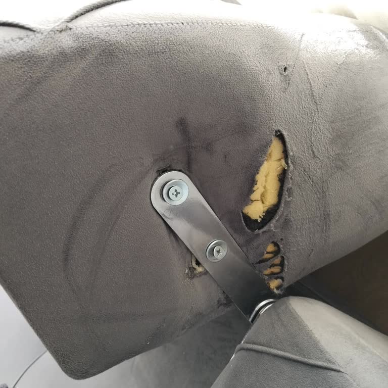 Koltuk Takımında Erken Çökme Ve Yıpranma, Yetersiz Müşteri Hizmeti