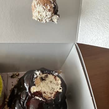 Pasta Siparişim Özensiz Paketlendi, Çözüm Sunulmadı