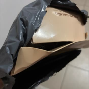 Kargoda Mahremiyet İhlali Ve Hasarlı Ürün Teslimatı