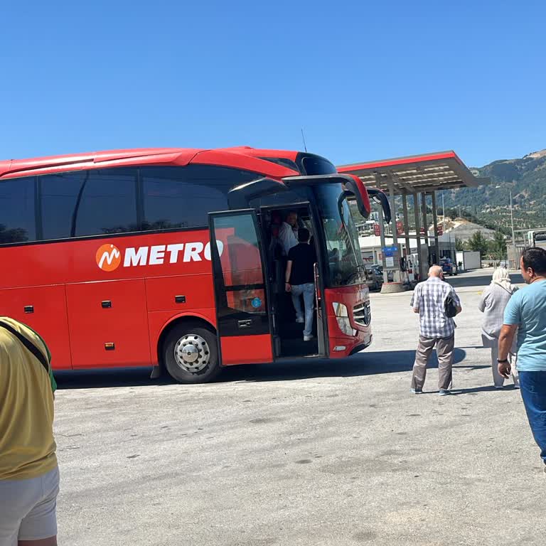 Klima Arızası Nedeniyle Sıcakta Saatlerce Bekletildik