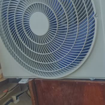 Daylux Daikin Klima Servisi Montajda Ek Ücret Talep Edip Müşteri Memnuniyetini Önemsemedi