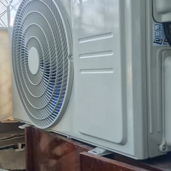 Daylux Daikin Klima Servisi Montajda Ek Ücret Talep Edip Müşteri Memnuniyetini Önemsemedi