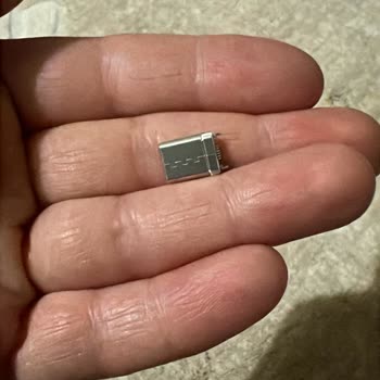 Xiaomi C700 Kameranın Kablo Bağlantı Noktasında Üretim Hatası Ve Garanti Sorunu