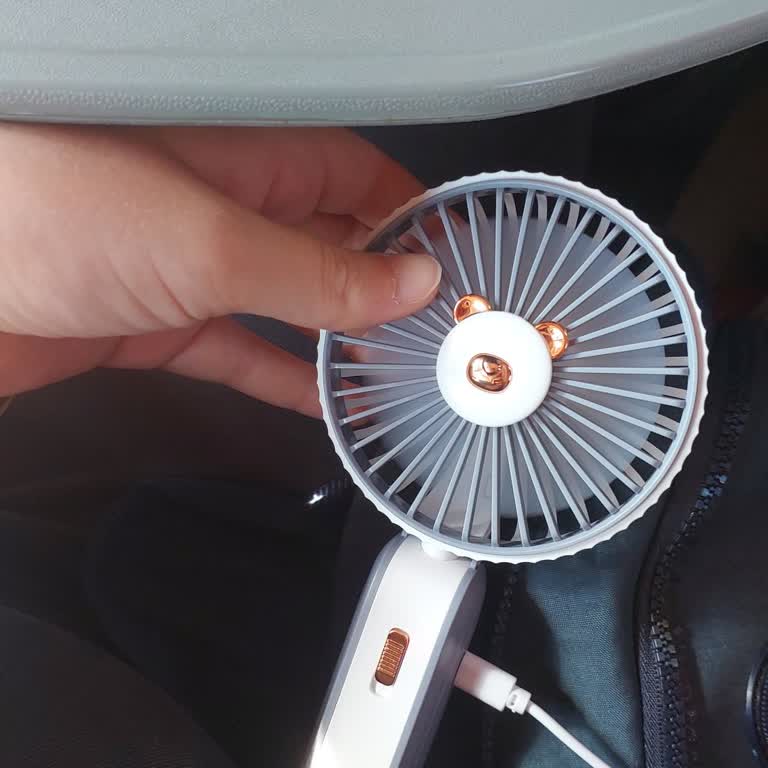 Otobüste Klima Yetersizliği Ve Kötü Hizmet Deneyimi