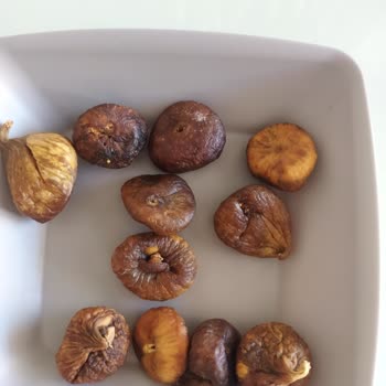 Aldığım Kuru İncir Küflü Ve Çürük Çıktı