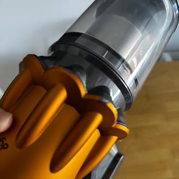 Dyson V12 Süpürgede Kısa Sürede Soyulma Ve İlgisiz Destek