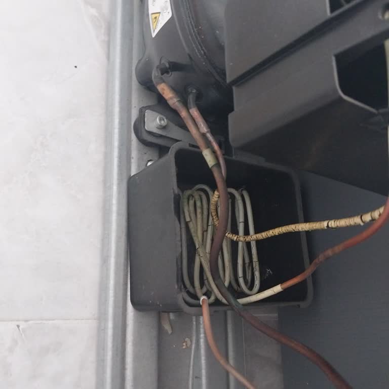 Bosch Buzdolabında +4 Derecede Ürünler Donuyor Çözüm Bulunamıyor