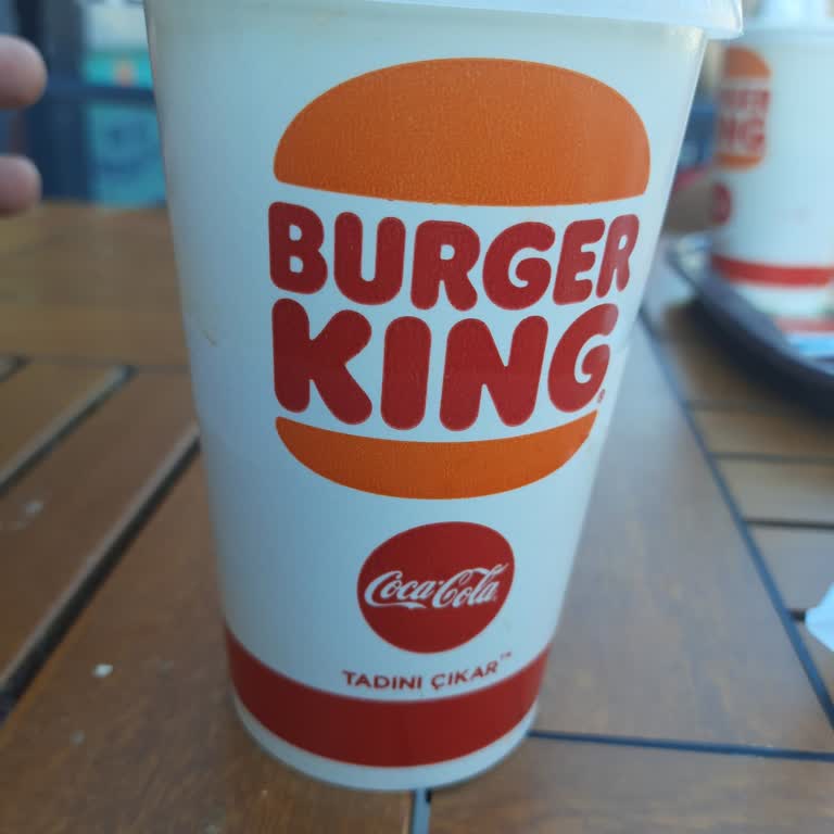 Burger King Tuzla Marina'da Kola Yerine Su Verilmesi Ve Sorunun Çözülmemesi