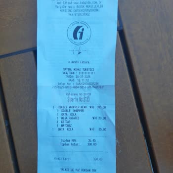 Burger King Tuzla Marina'da Kola Yerine Su Verilmesi Ve Sorunun Çözülmemesi