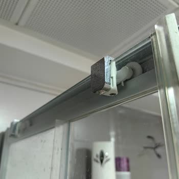 Duşakabin Tekerinin Kısa Sürede Kırılması Ve Yedek Parça Sorunu