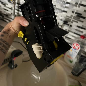 Kahve Makinesinde Aparat Sorunu: Geri Takamıyorum, Yardım Bekliyorum