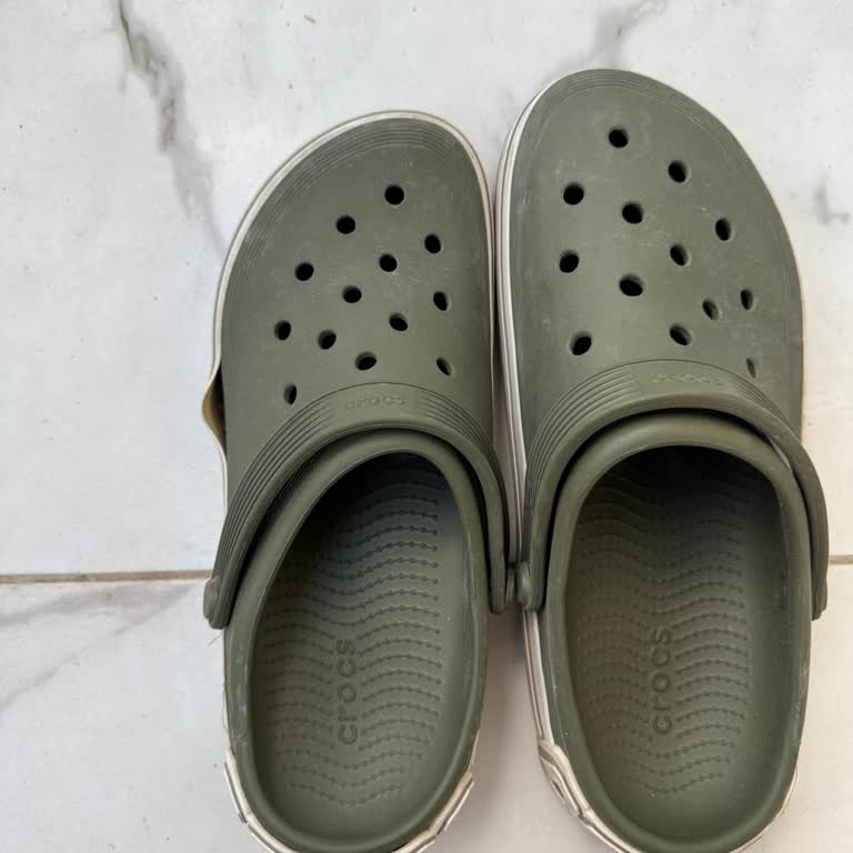 Aldığım Terliğin Teki Kendiliğinden Küçüldü