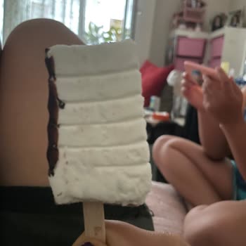 Algida Viennetta Stick Dondurma Çikolatasız Geldi, Görsele Uygun Değil