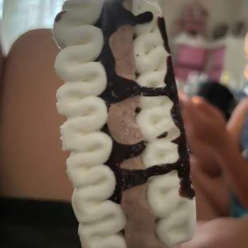 Algida Viennetta Stick Dondurma Çikolatasız Geldi, Görsele Uygun Değil
