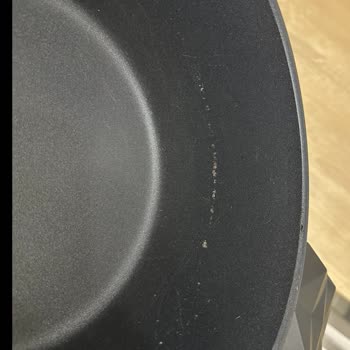 Karaca Bio Diamond Tencere Setinin İç Yüzeyi Soyuluyor, Garanti Süreci İşlemiyor