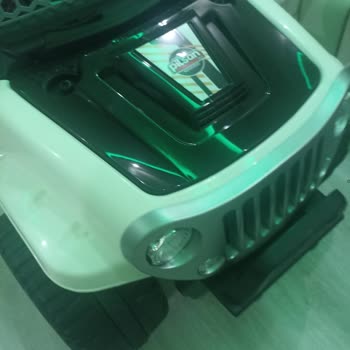 Aldığım Akülü Arabanın Ön Farları Çalışmıyor Mağduriyetimin Giderilmesini İstiyorum