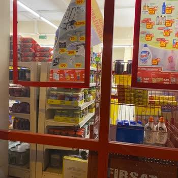 Şok Market'te Saygısız Personel Ve Hijyen Sorunları