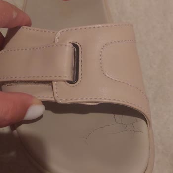 Ceyo Terlikte Kısa Sürede Çatlak Oluştu, Değişim Talebim Reddedildi