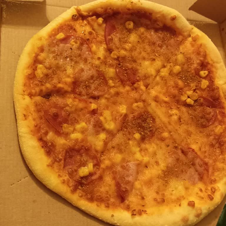 Pizza Geç Ve Soğuk Geldi, Lezzet De Hayal Kırıklığıydı