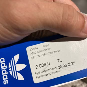 Adidas Mağazasında Şort Satışında Etiket Ve Fiyat Sorunu, İletişimsizlik