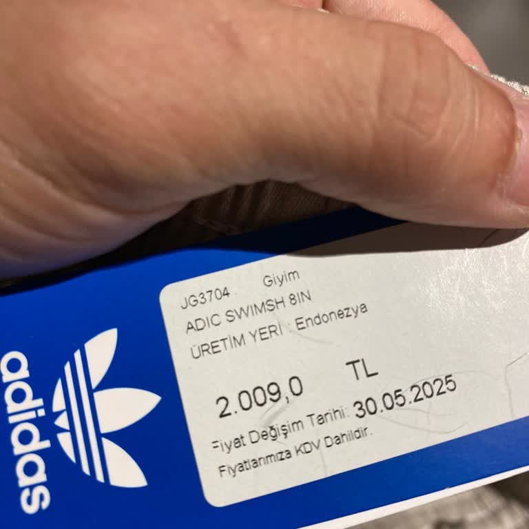 Adidas Mağazasında Şort Satışında Etiket Ve Fiyat Sorunu, İletişimsizlik