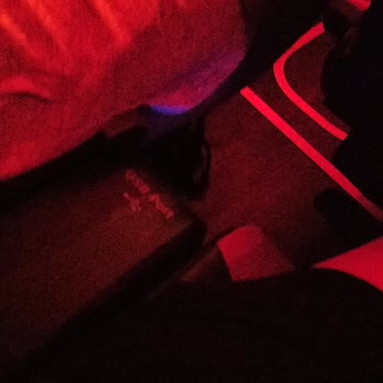 Boş Koltuk Görünüyor Ama Yan Yana Sıkışık Yolculuk