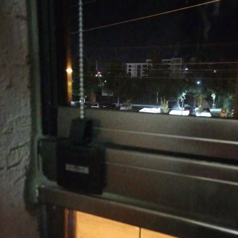 Sürekli Ertelenen Cam Tamiri Nedeniyle Mağduriyet Yaşadık