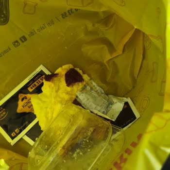 Küncü Fırın Siparişim Dökülmüş Ve Bozulmuş Geldi, Şube Personeli İlgisiz Davrandı!