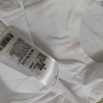 Online Alışverişte Gelen Ürünler Kullanılmış Ve Lekeli Çıktı