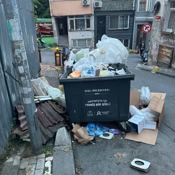 Çöp Konteynerleri Nedeniyle Yaşam Kalitemiz Düşüyor!