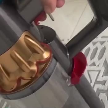 Dyson Bitmek Bilmeyen Tetik Sorunu